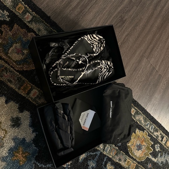 YSL ZEBRA PRINT PONY HAIR SANDALS - Picture 5 of 7